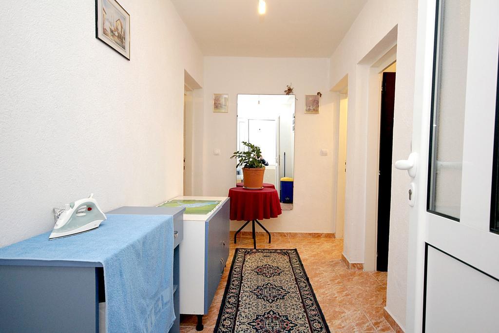 Apartmani Neda Bane Petrovac Exterior photo