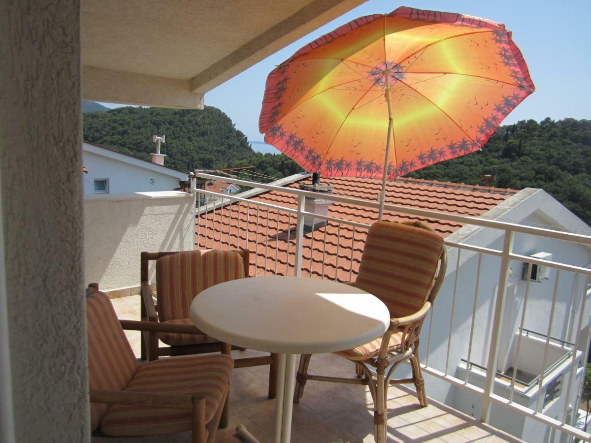 Apartmani Neda Bane Petrovac Exterior photo